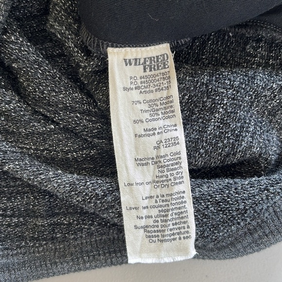 Aritzia Wilfred Free Oversized Cowl Neck Sweatshirt with Pockets Grey Heather - Picture 16 of 16